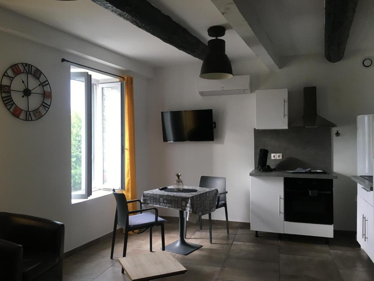 איל-סור-לה-סורג Appartement La Pomme D'Or מראה חיצוני תמונה