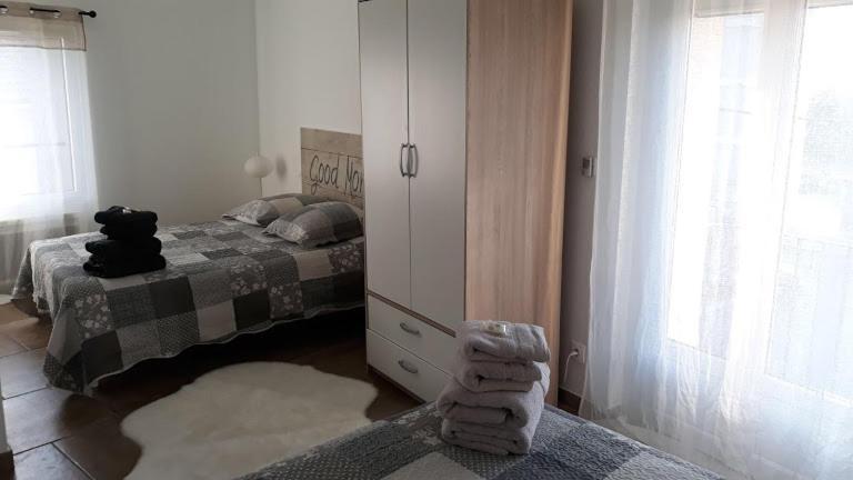 איל-סור-לה-סורג Appartement La Pomme D'Or מראה חיצוני תמונה